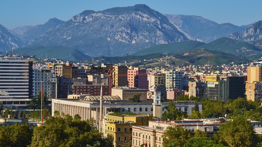 Por que todos os arquitetos querem estar em Tirana?