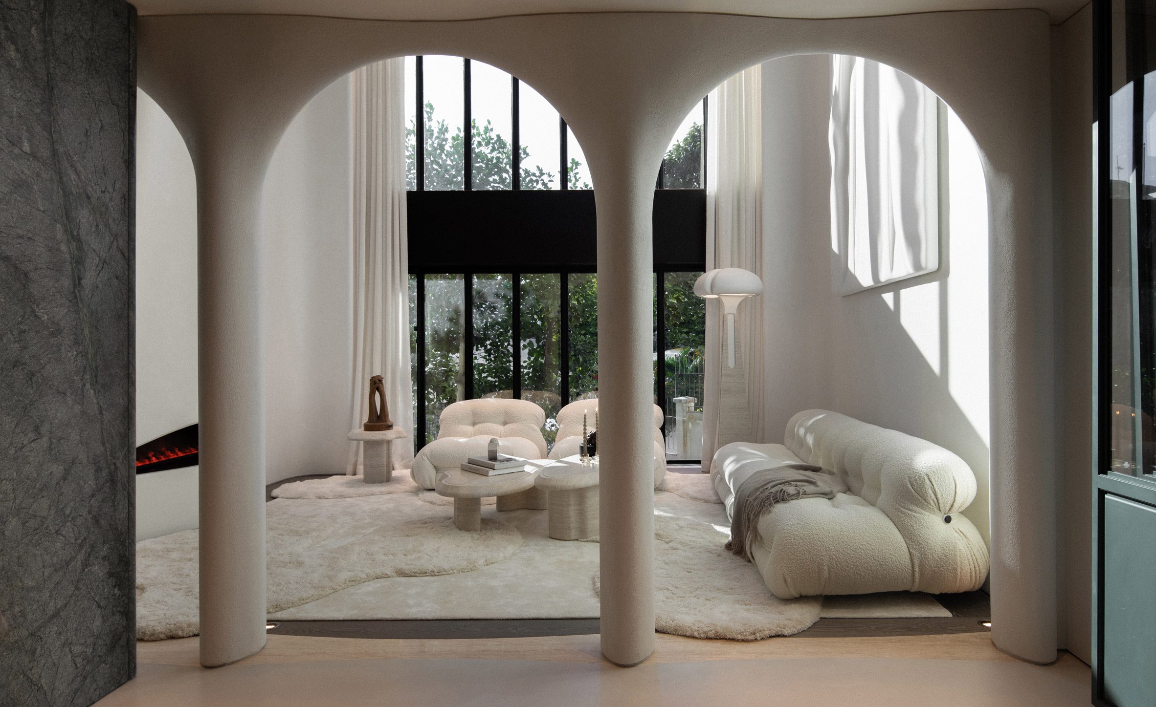 Casa em Hong Kong projetada para incorporar “a essência das capelas”