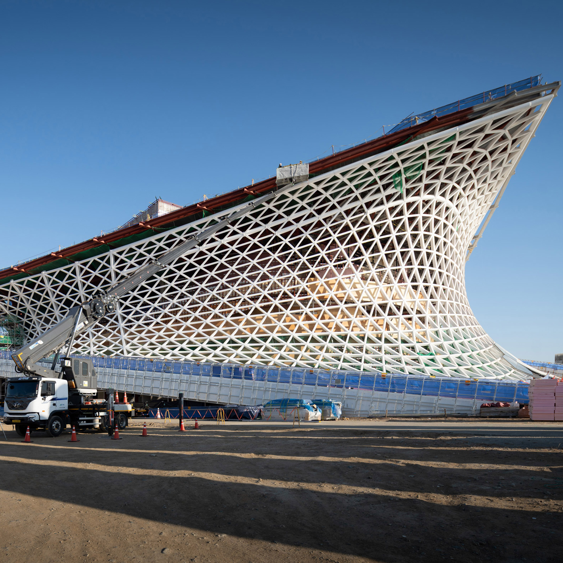 Imagens revelam a Ópera Busan de Snøhetta em construção