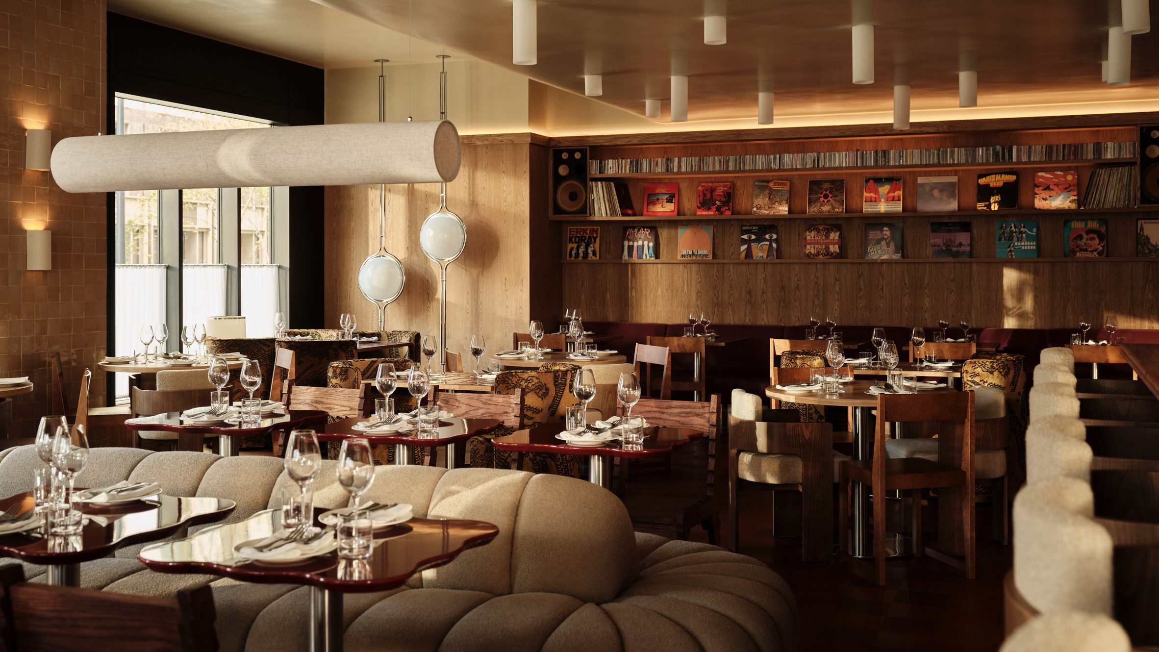 O restaurante Nora traz o calor da Anatólia ao Canary Wharf de Londres
