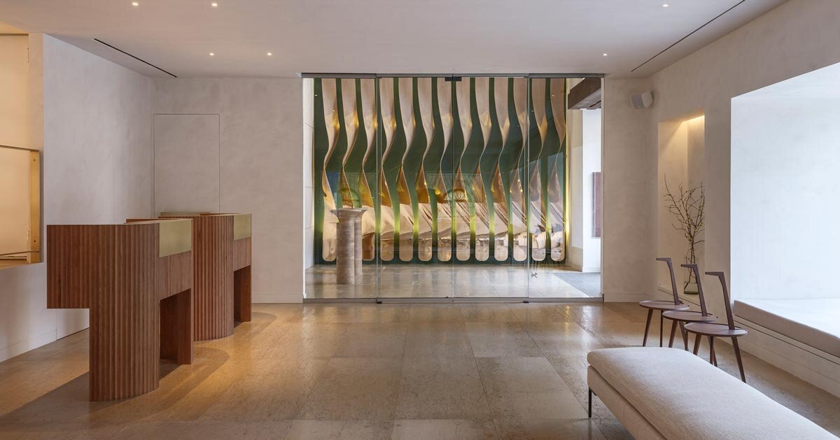 instalações escultóricas animam a reformulação do hotel zU-studio na Espanha