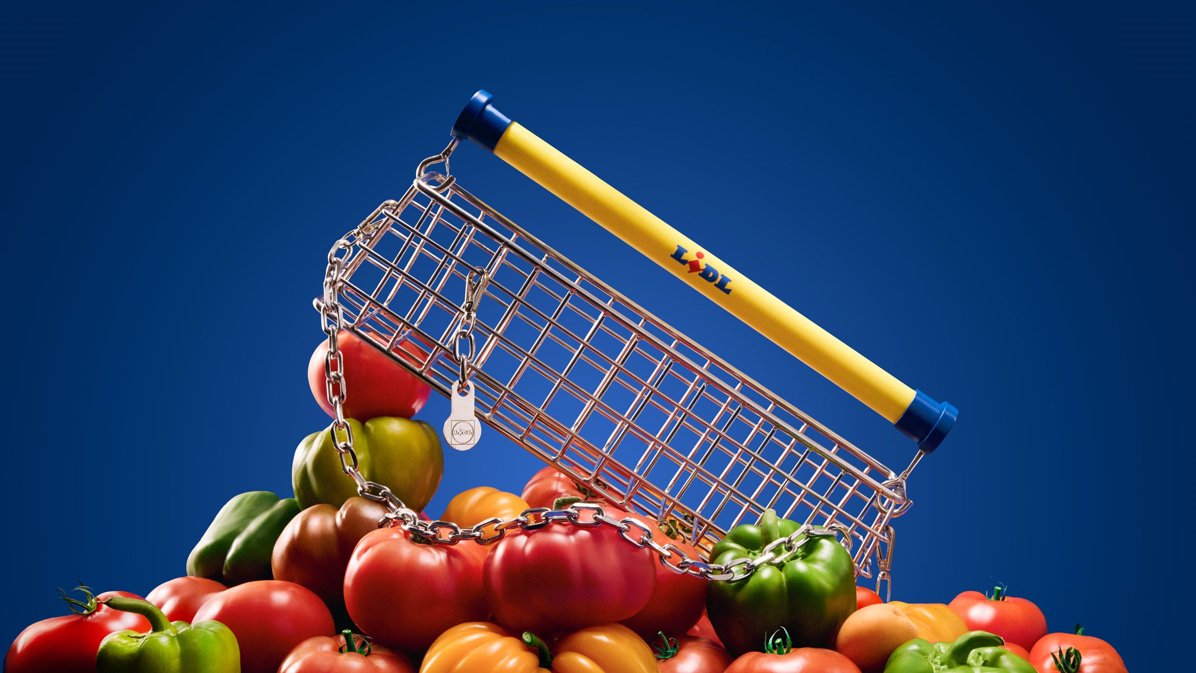 Nik Bentel fabrica trolley bag para Lidl em aço inoxidável