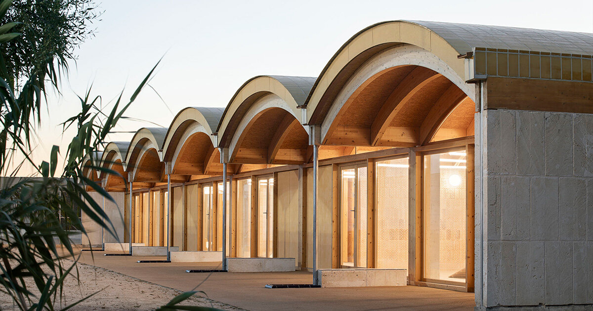 escola infantil com abóbadas baixas em maiorca por BOS arquitectes