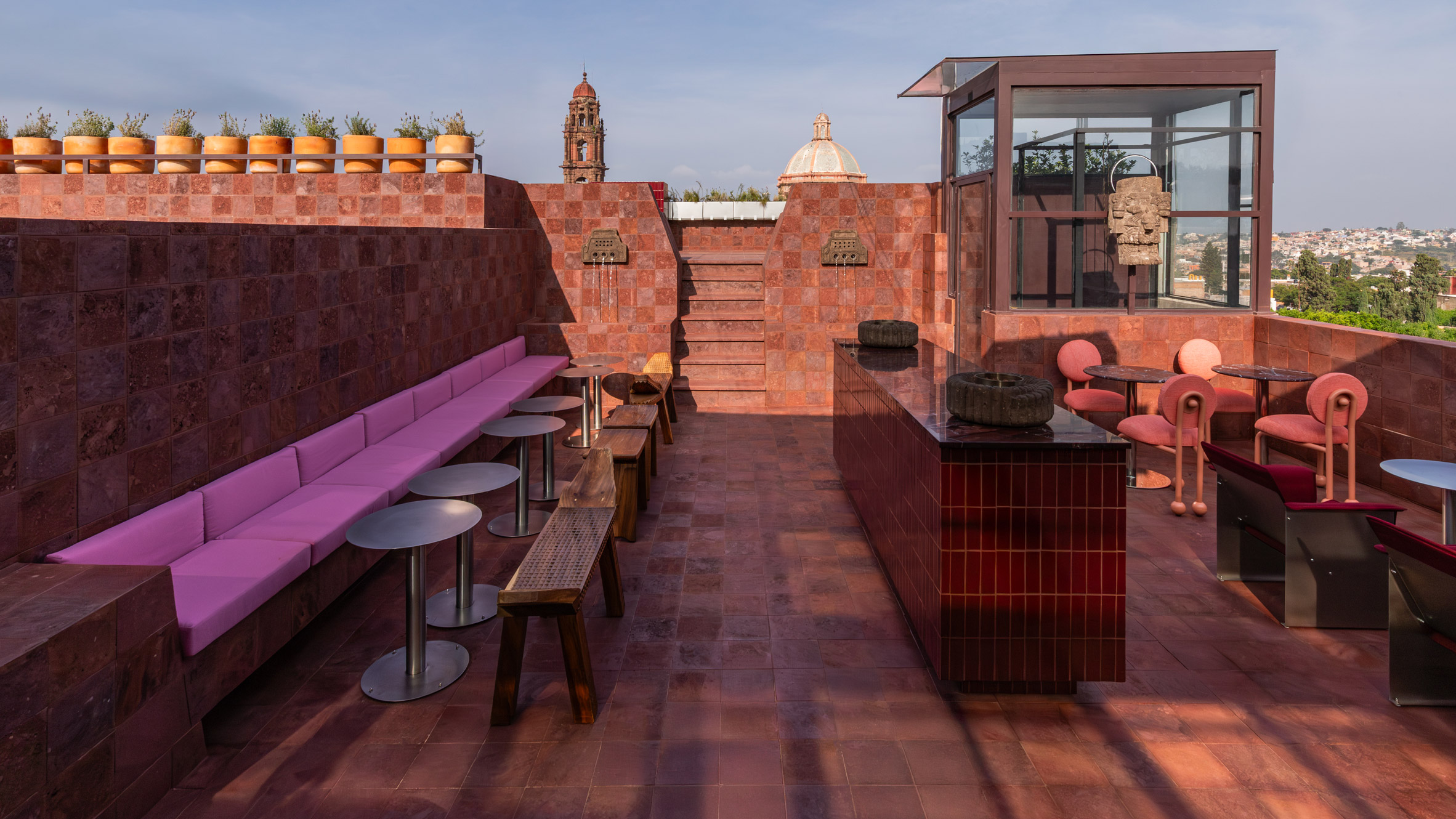 Este bar mexicano na cobertura é um “universo matriarcal”