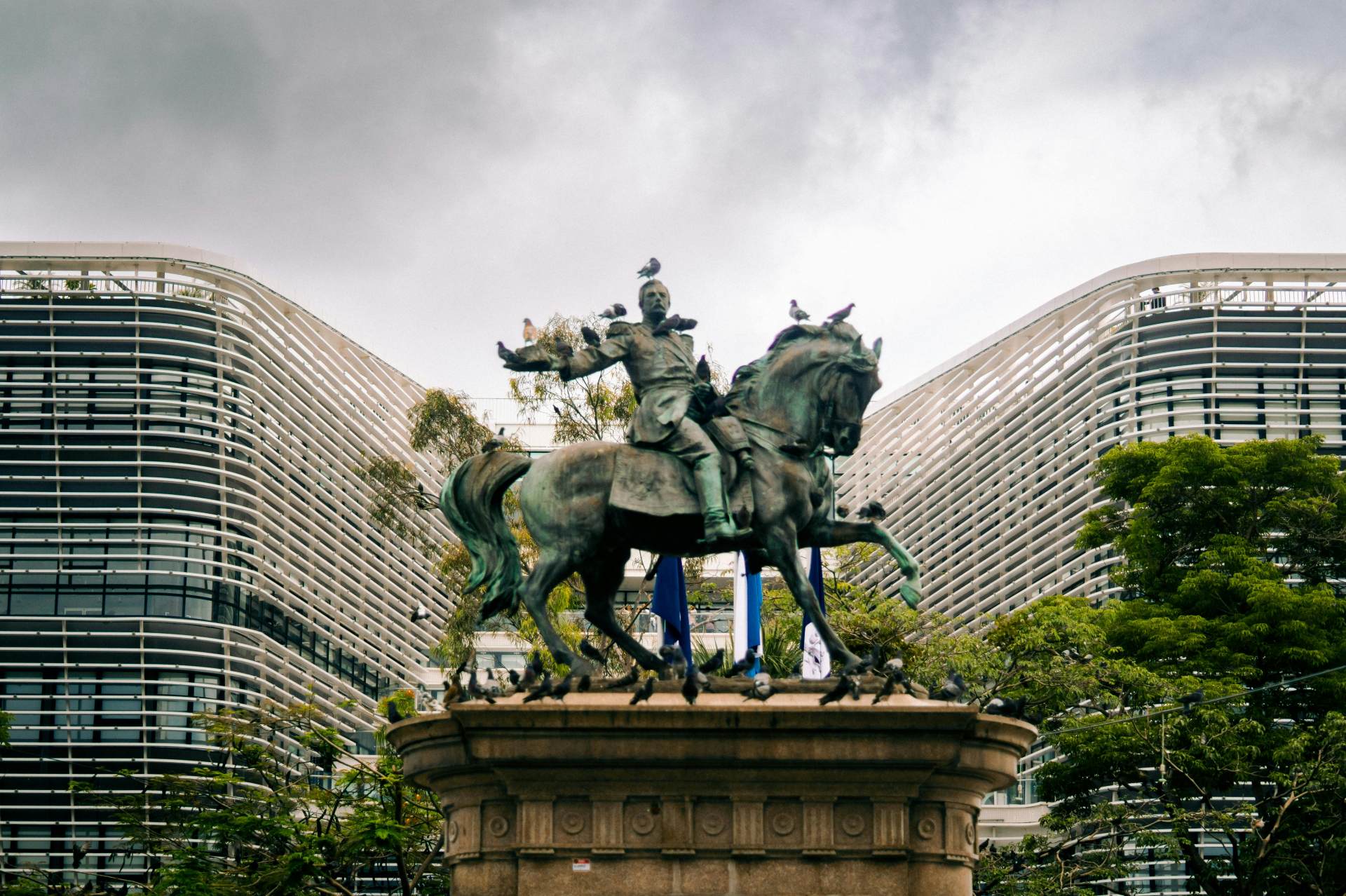 arquitetura e história na Terra dos Vulcões