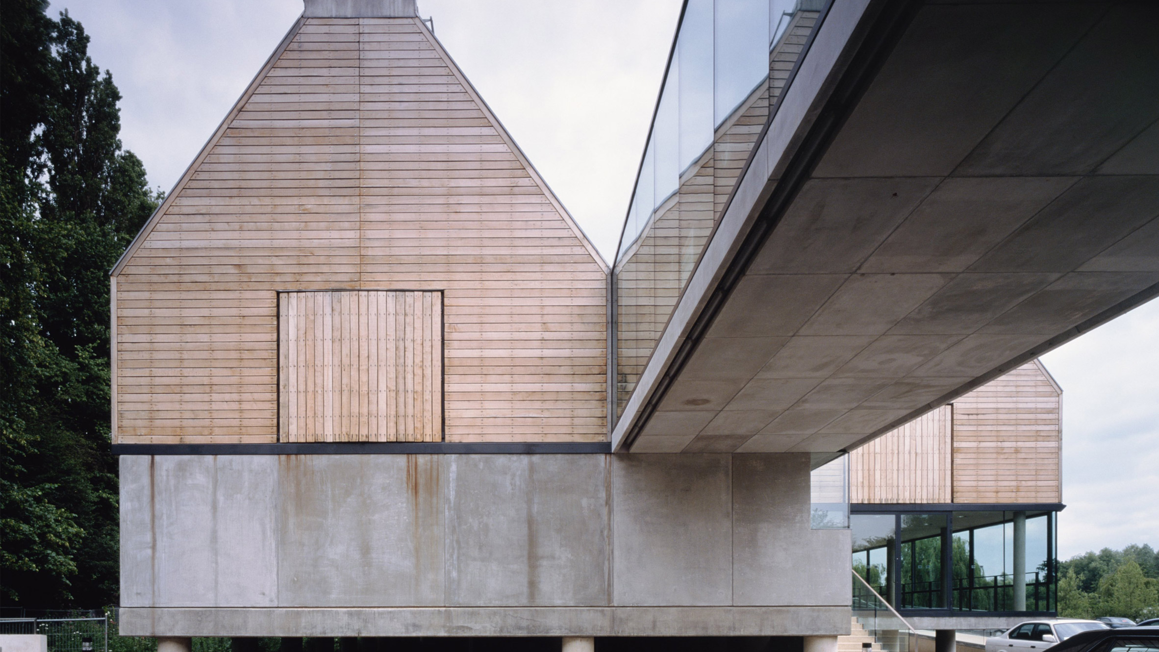 Listagem de oferta para proteger o primeiro grande edifício de David Chipperfield no Reino Unido