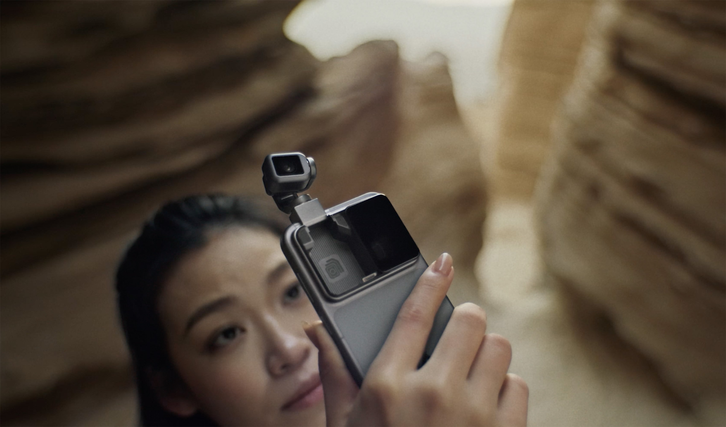 O Robot Phone da Honor é um smartphone com braço articulado