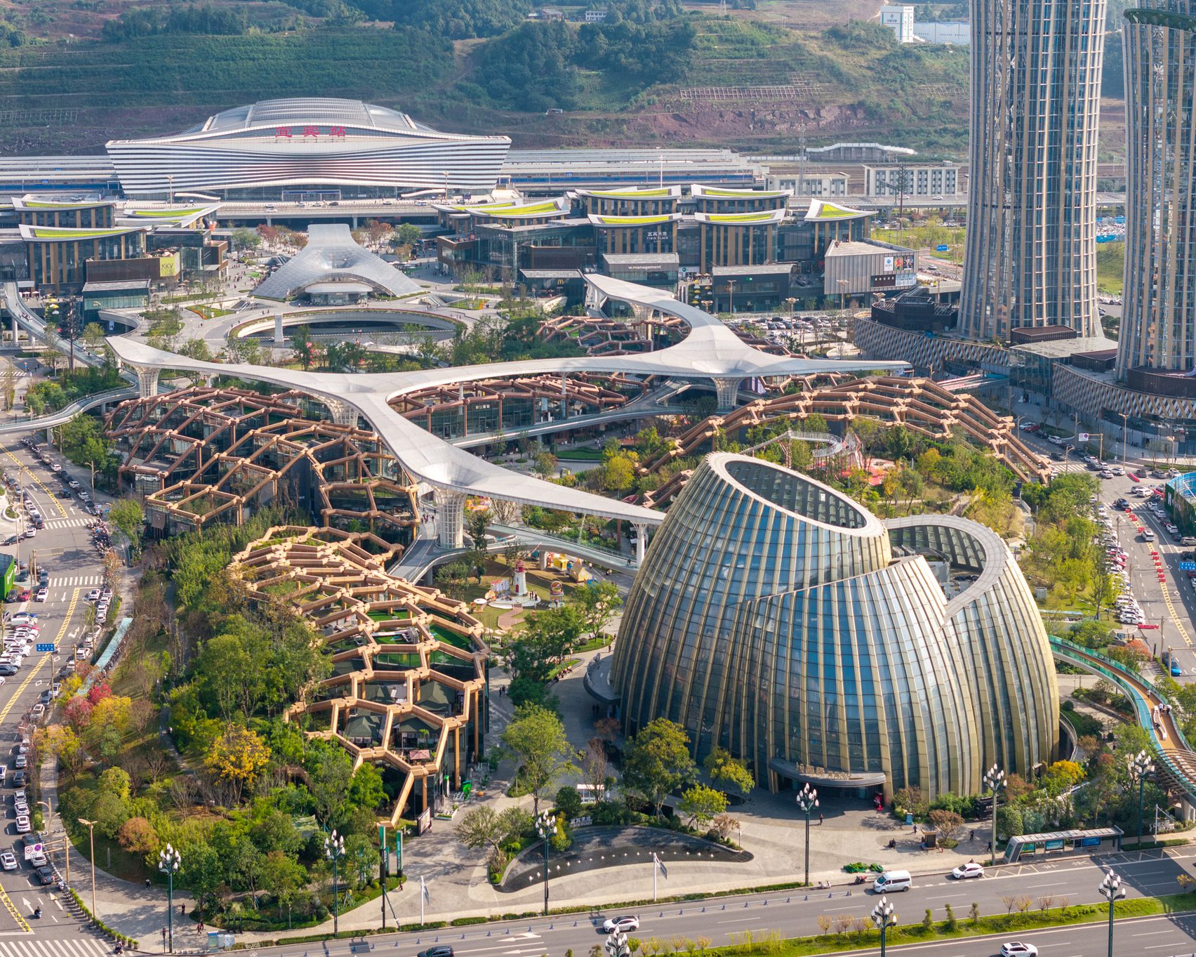 Pelli Clarke & Partners inaugura distrito do parque Yibin