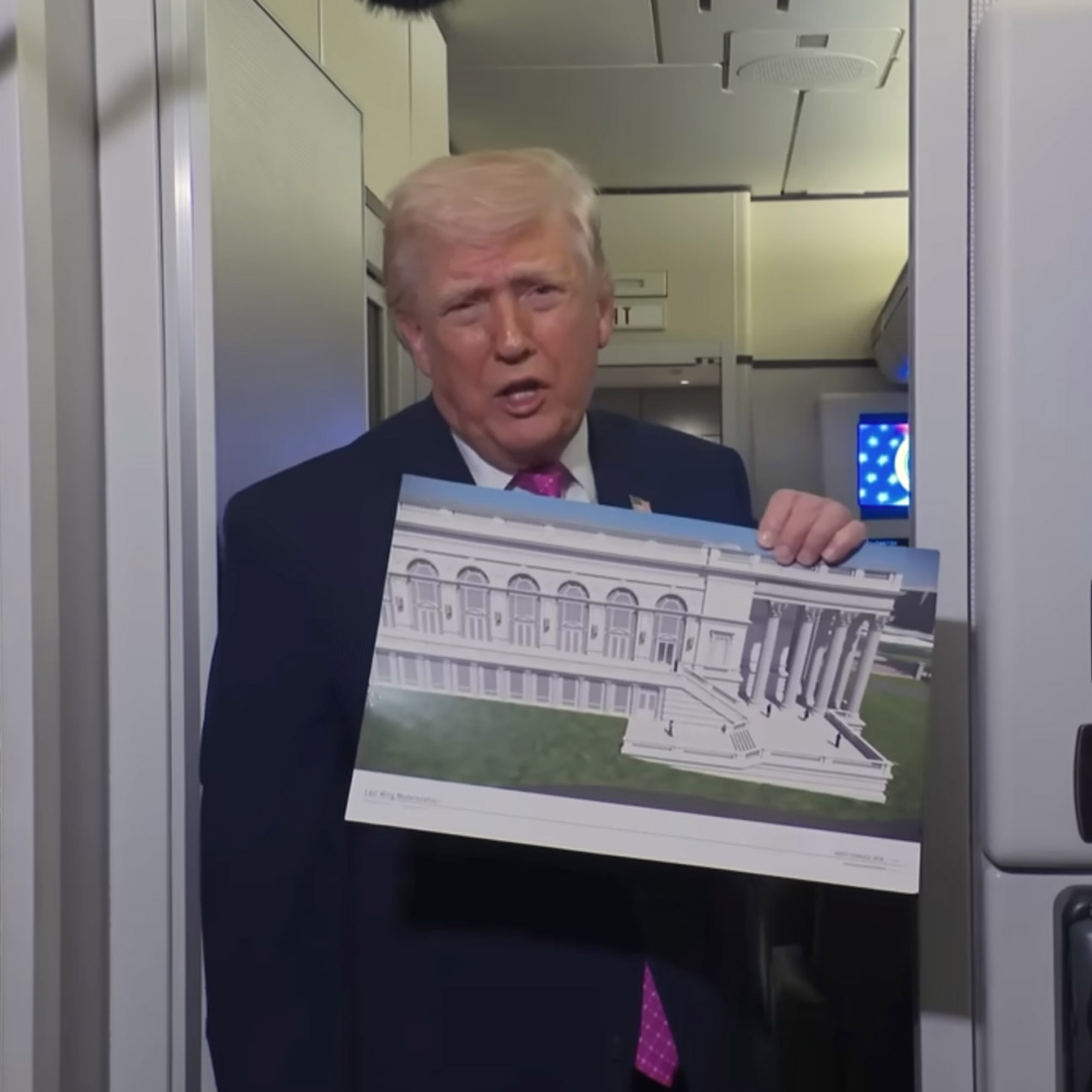 Salão de baile da Casa Branca será “derramado” sobre bunker militar, diz Trump