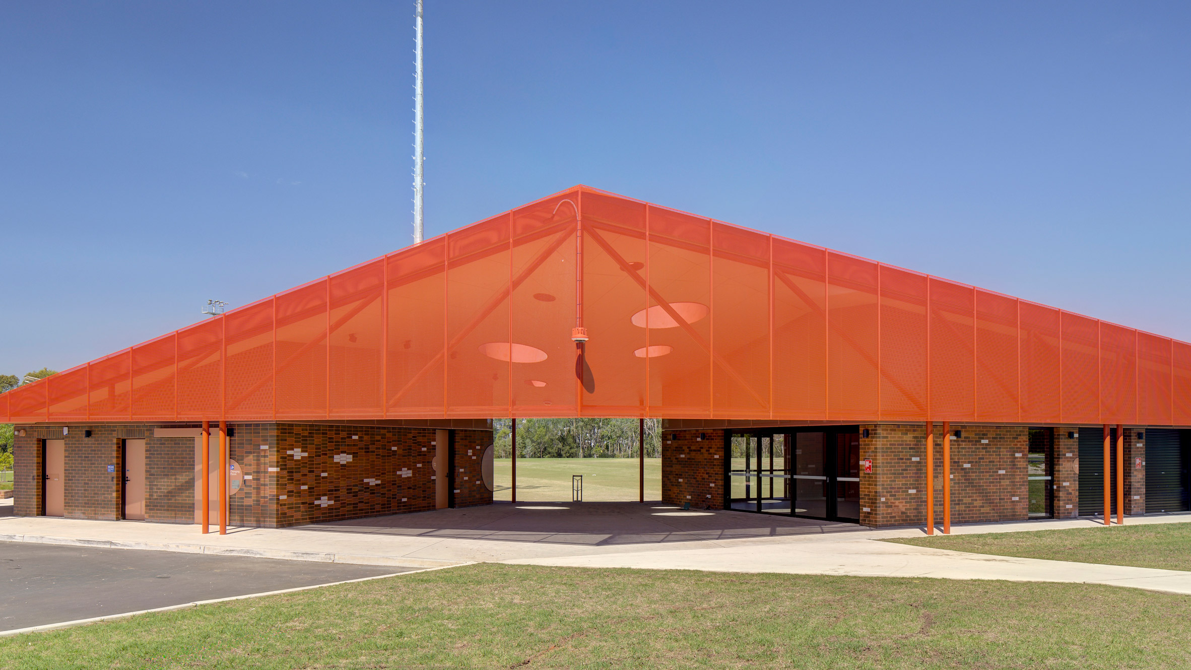 Fornos de barro informam Willowdale Sports Precinct por Sam Crawford