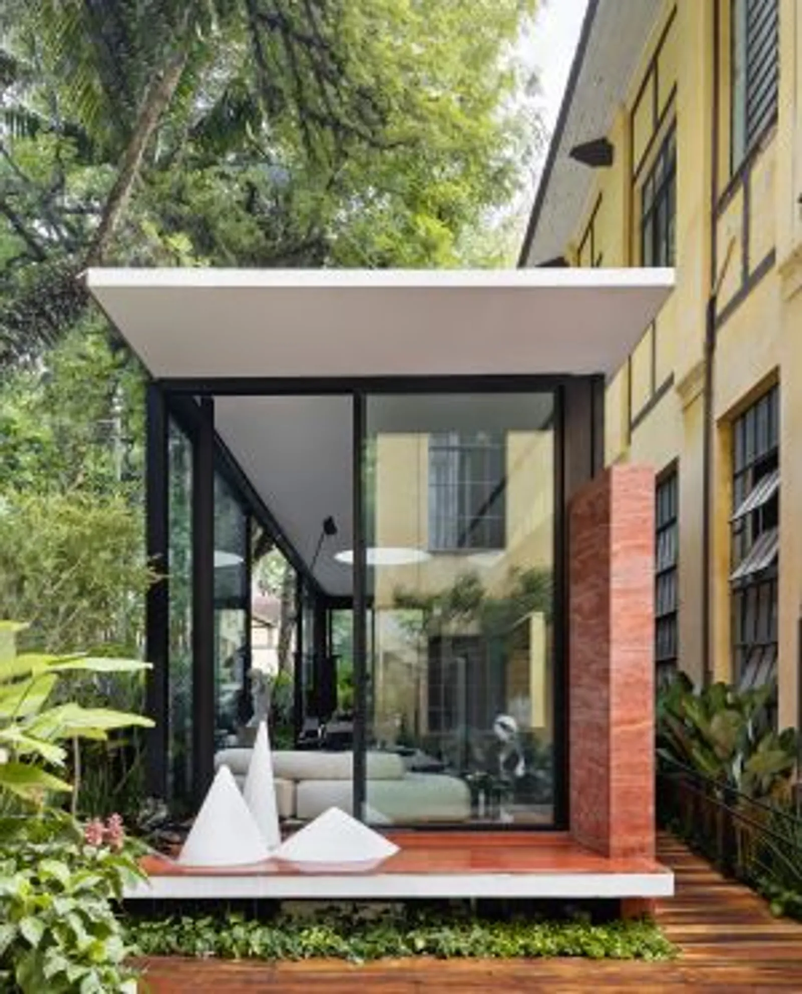 Casa Limiar R: Felipe Rossi estreia na CASACOR São Paulo com loft construído do zero