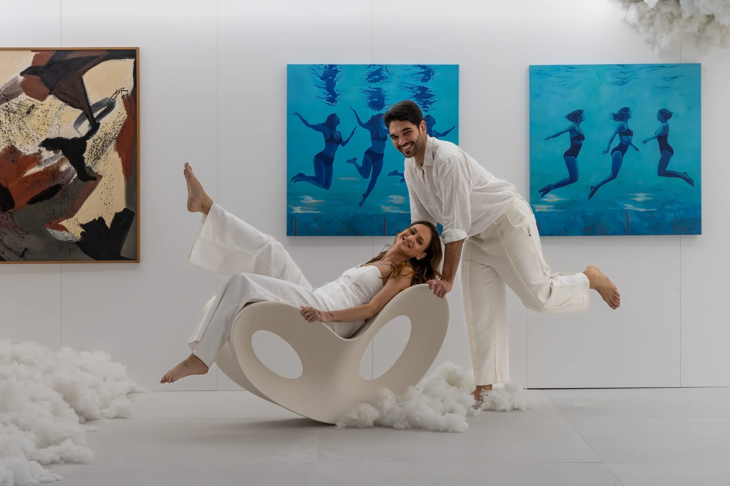 CASACOR/SC: Galeria de Arte Contemporânea explora emoções em ambiente branco monocromático