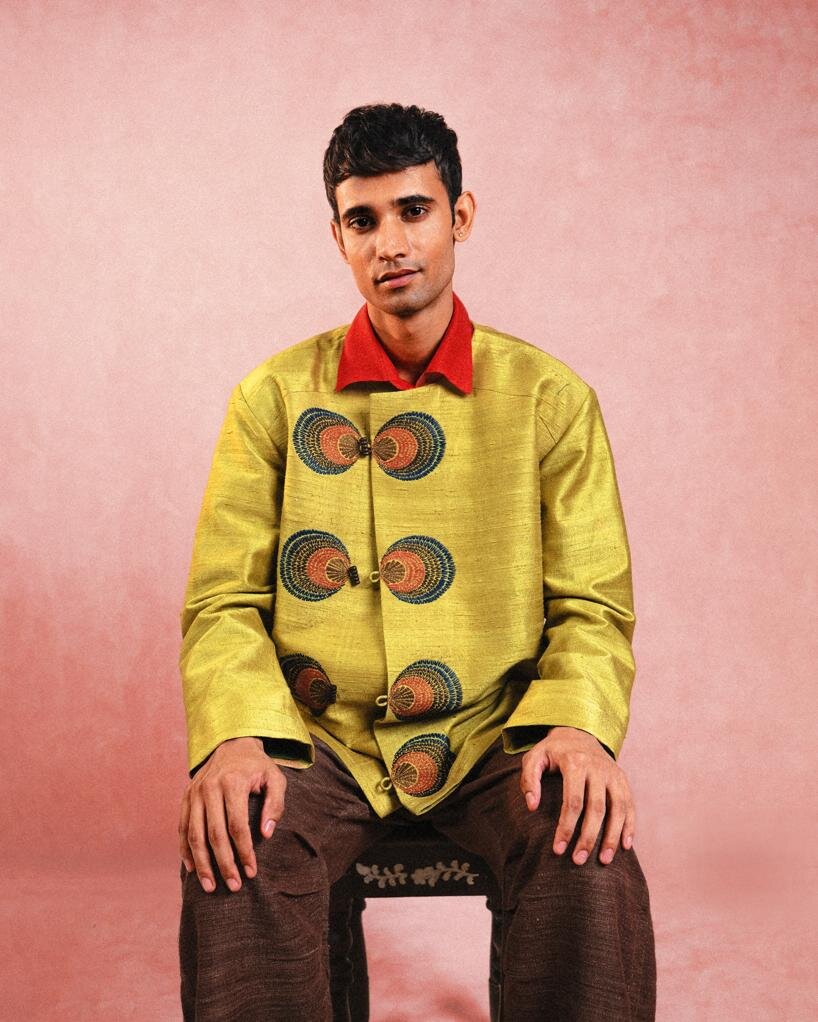 taarini anand sobre a criação de roupas masculinas inspiradas na arte indiana