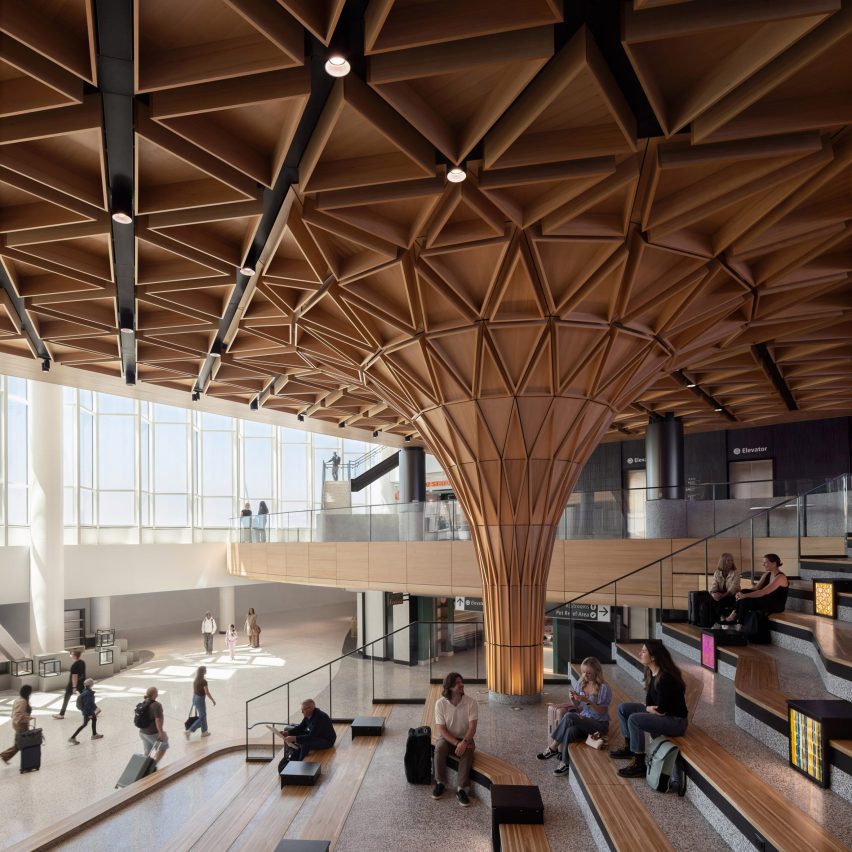 Expansão do aeroporto de Seattle apresenta enorme revestimento de madeira